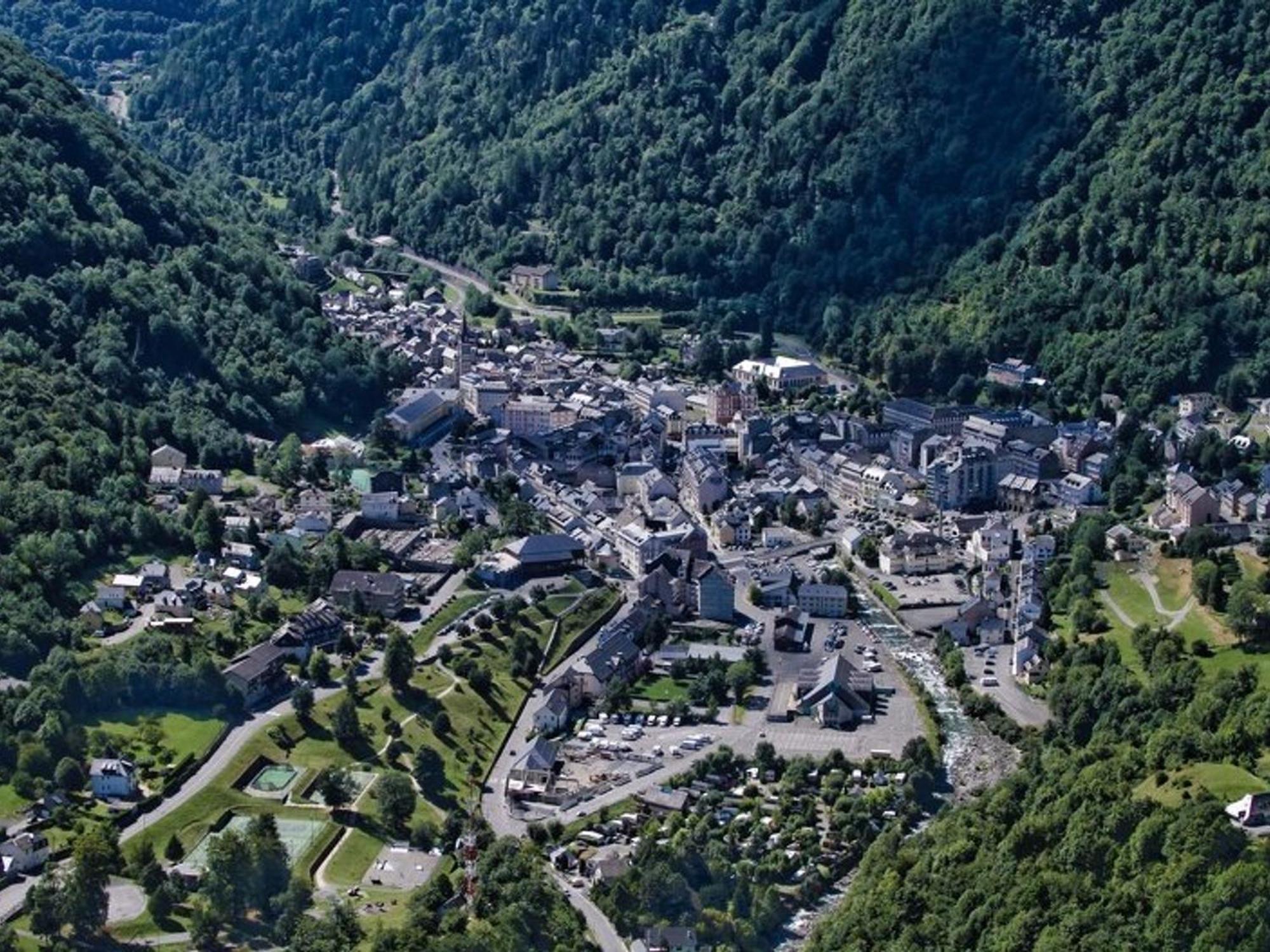 Appartement T2 A Cauterets, Proche Telecabine Avec Parking Et Local Ski - Fr-1-401-198 Exterior foto